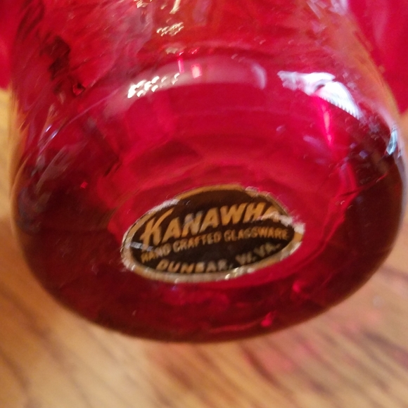Kanawha Red Glass Bride's Basket - Picture 4 of 4